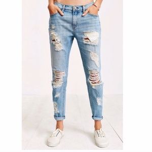 BDG Jeans Boyfriend Fit Slim Low Rise 27